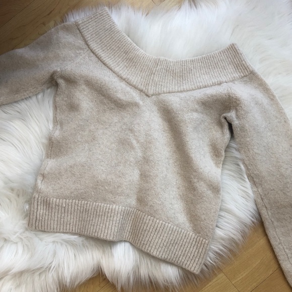 Classic Sweater in Cream - Picture 4 of 4
